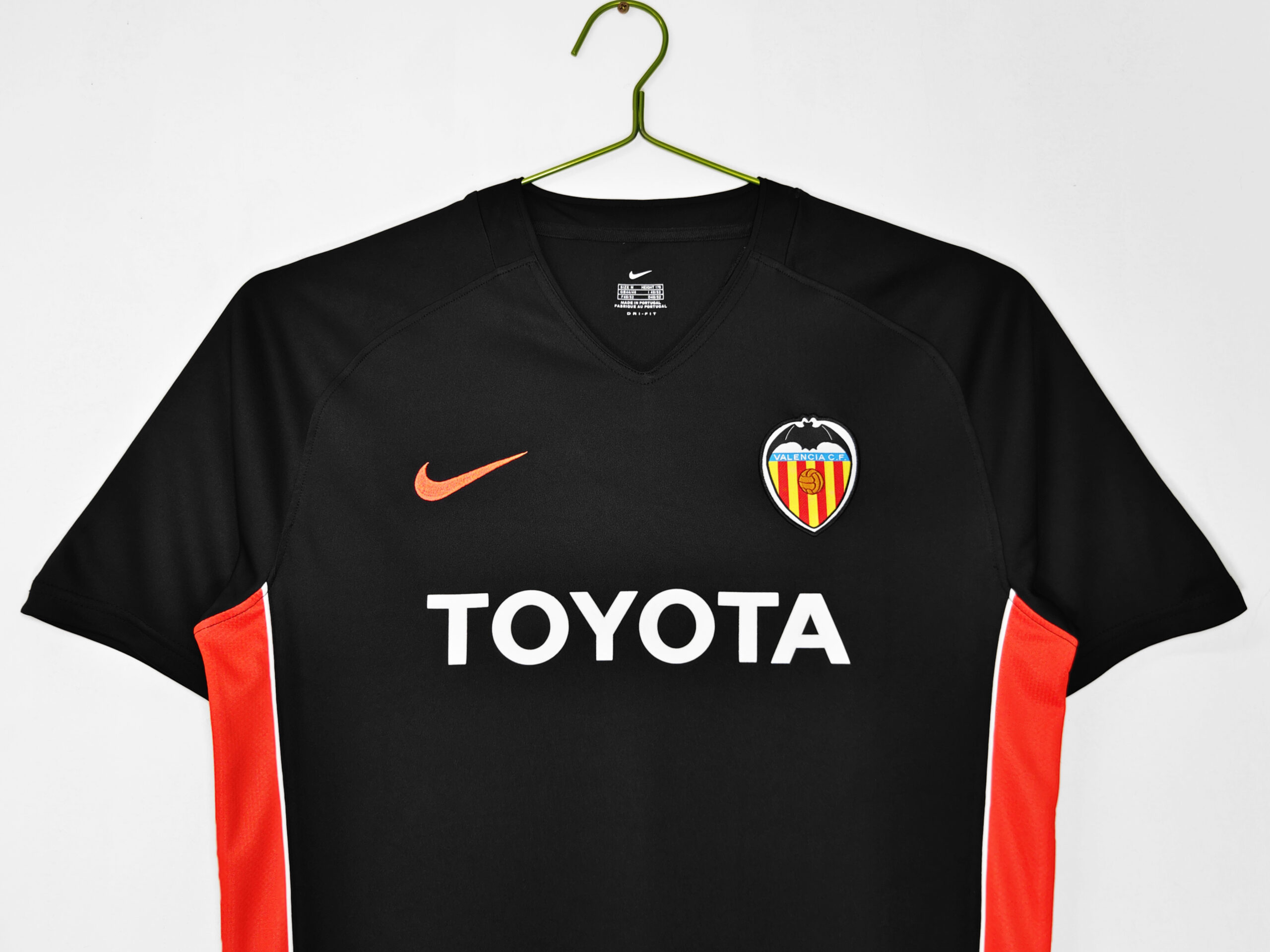 06-07 Valencia Away Retro Jersey - Image 2