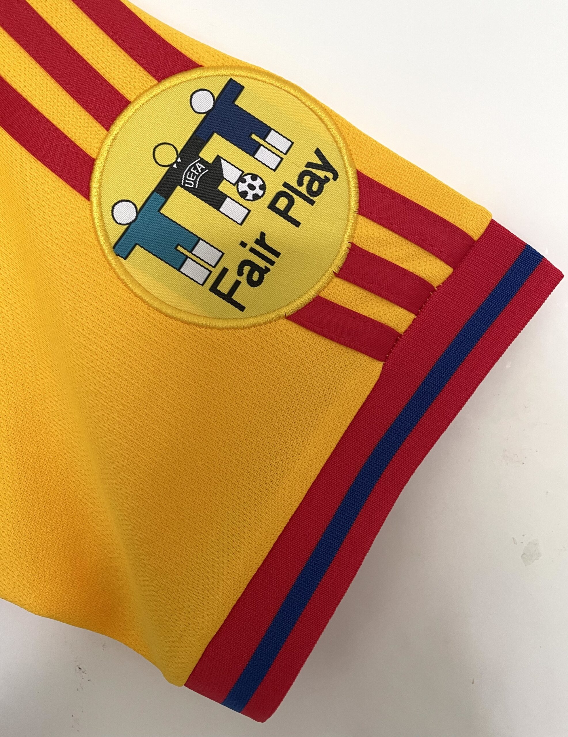 2000 Romania Home Retro Jersey - Image 7