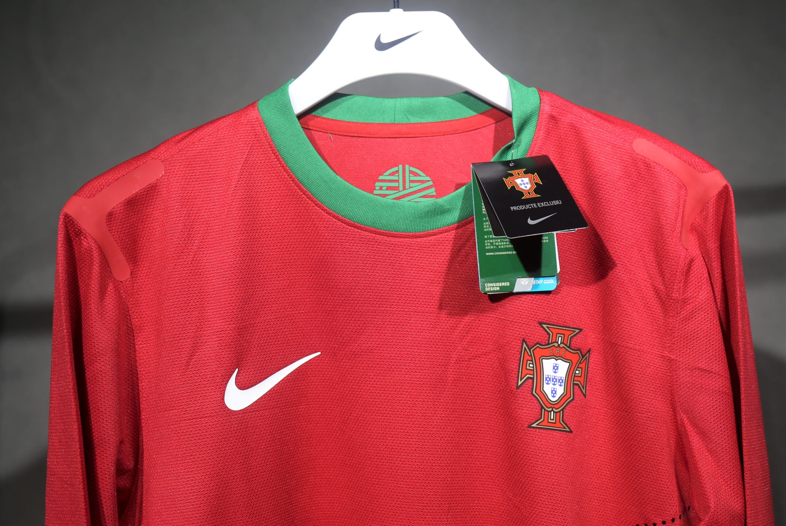 2012 Portugal Home Long Sleeve Player Retro Jersey - Image 2