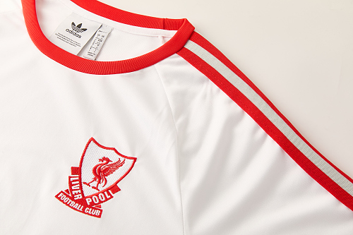 26-27 Liverpool Short Sleeve Training Suit - Image 6
