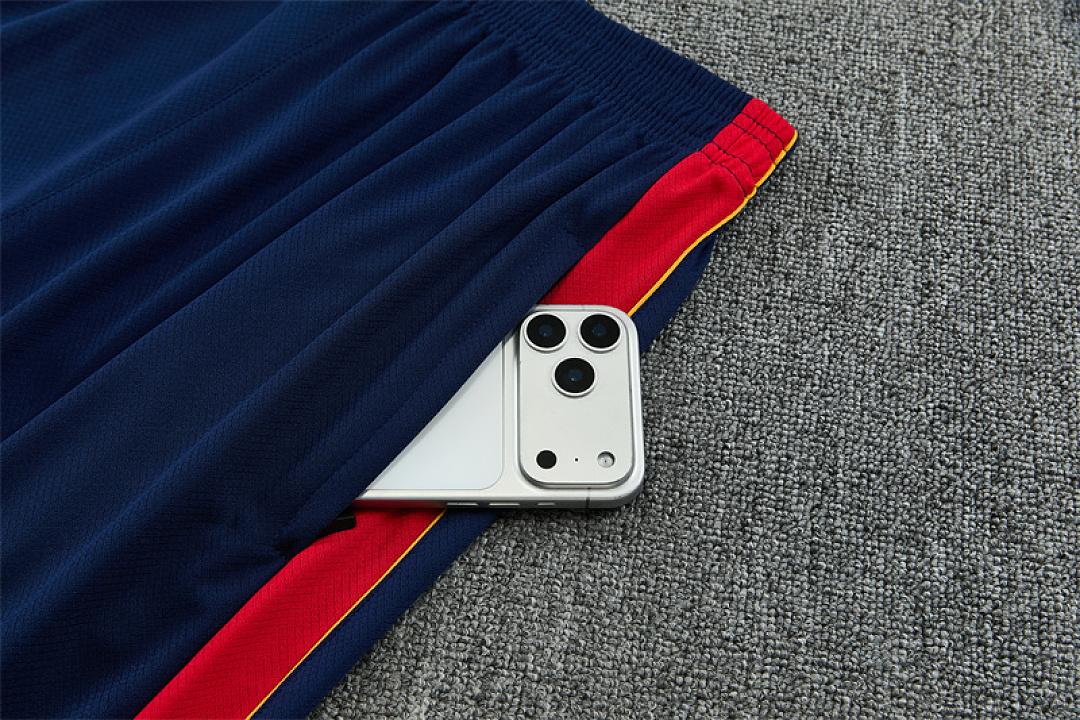 26-27 Barcelona Short Sleeve Training Suit - Image 10