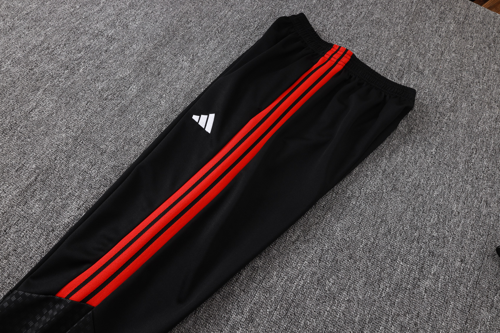 26-27 Arsenal Red Jacket Suit - Image 11