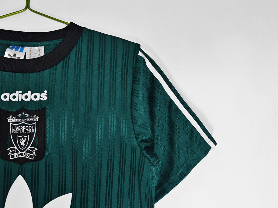 95-96 Liverpool Green Retro Jersey - Image 4