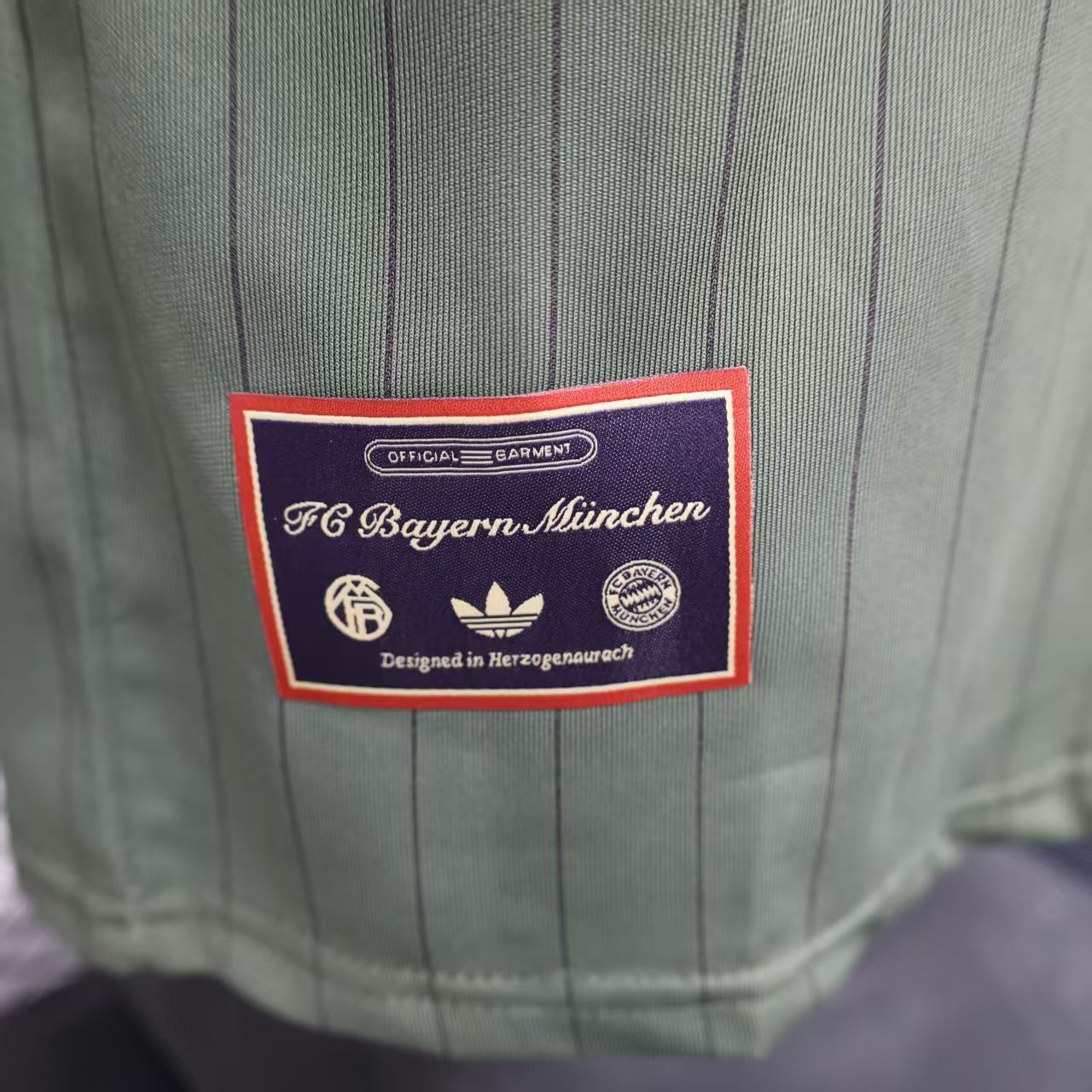 25-26 Bayern Fashion Jersey - Image 4