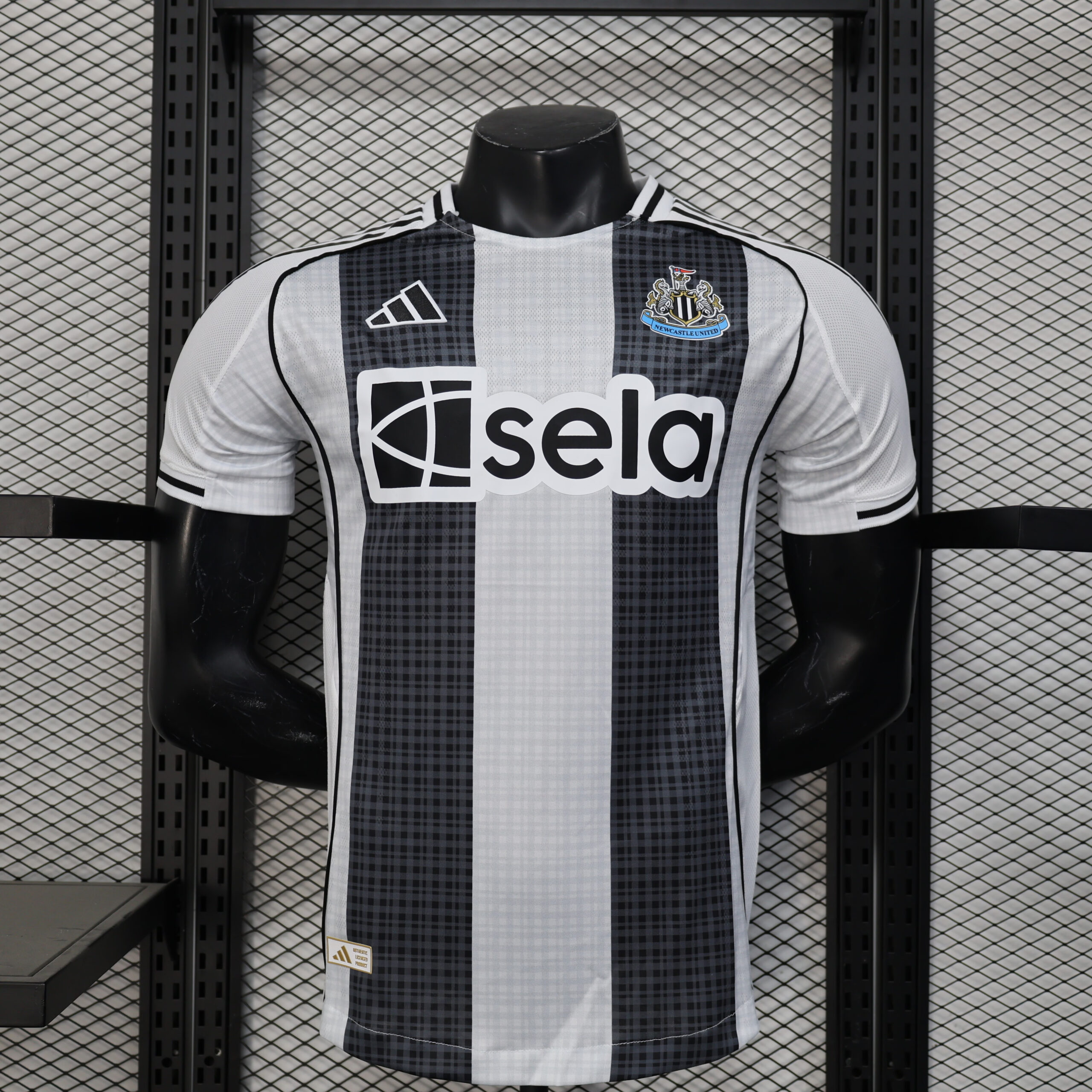 25-26 Newcastle United Home Player Jersey