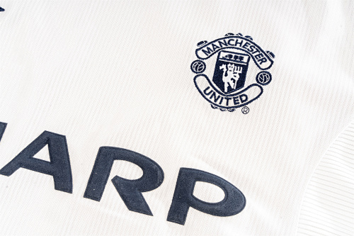99-00 Manchester United Away Retro Jersey - Image 6