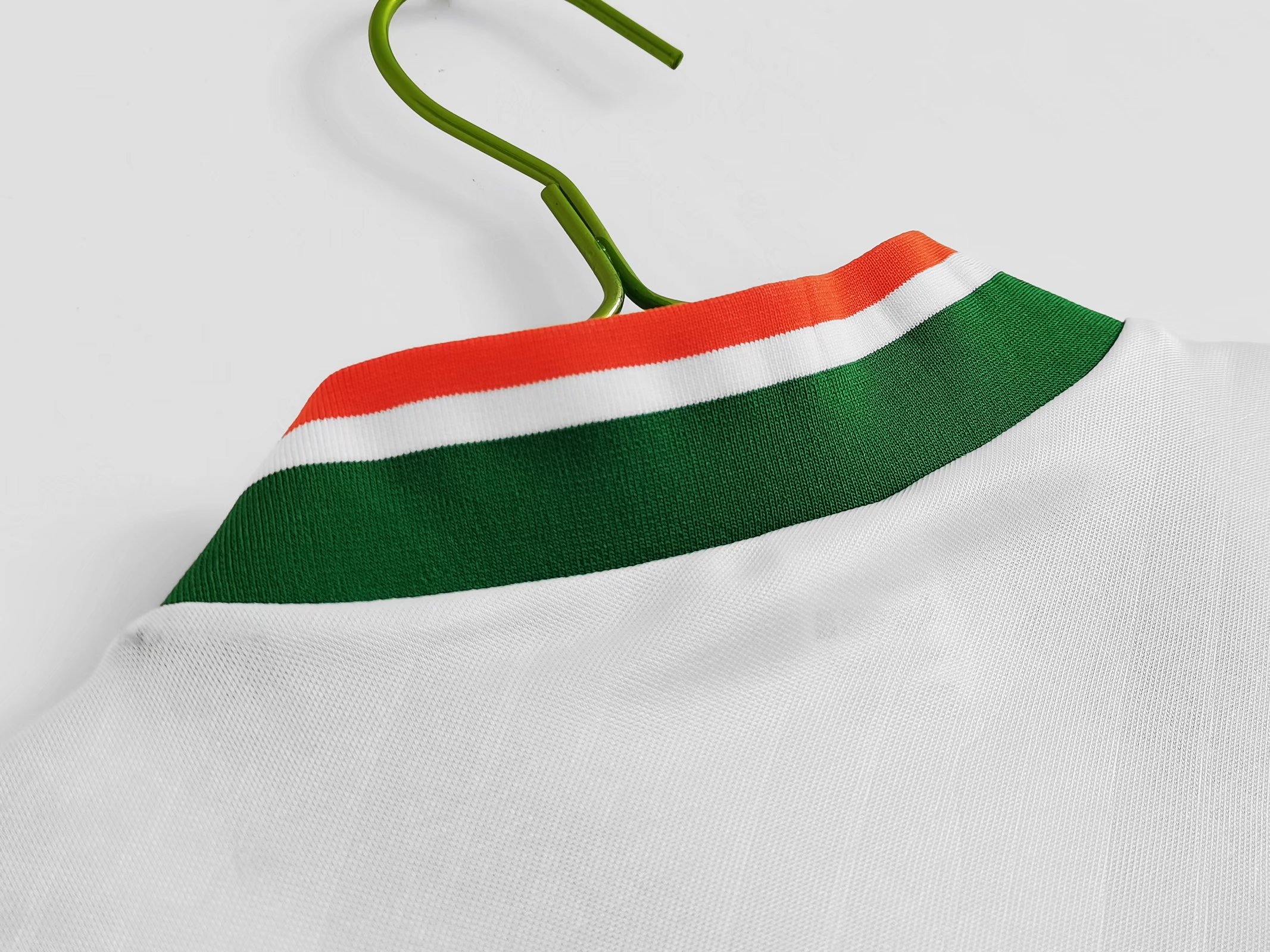 1994 Ireland Away Retro Jersey - Image 8