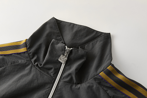 2026 Manchester United Gray Windbreaker - Image 3