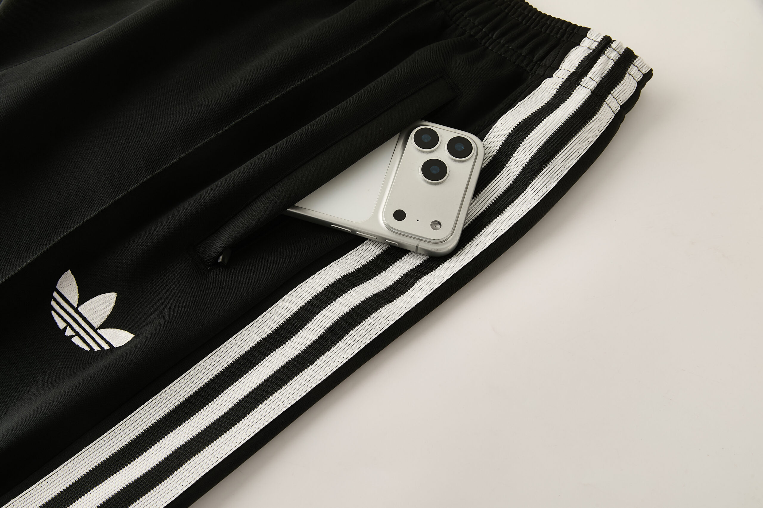 26-27 Juventus Black Jacket Suit - Image 13