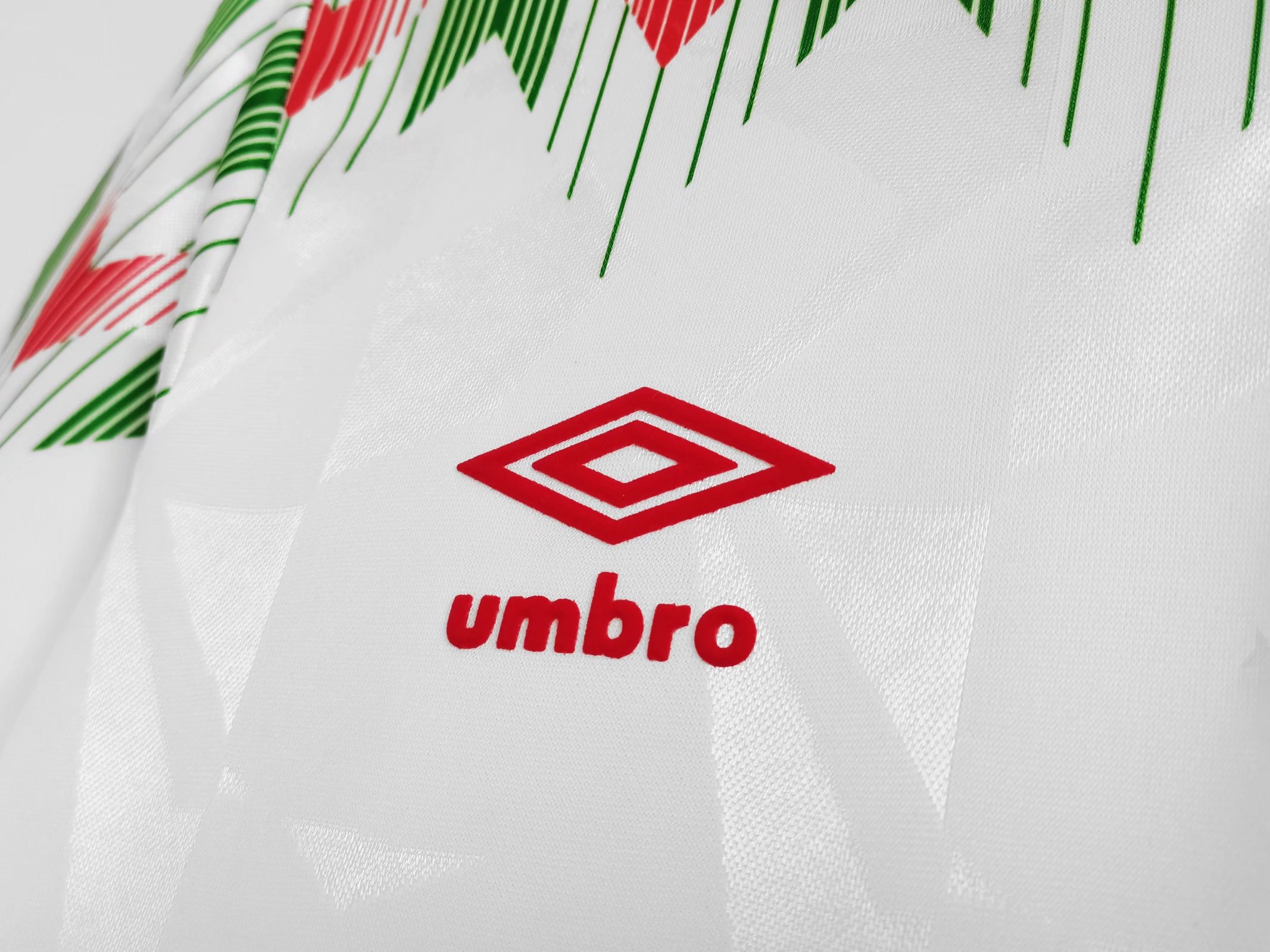 1990-92 Wales Away Retro Jersey - Image 8