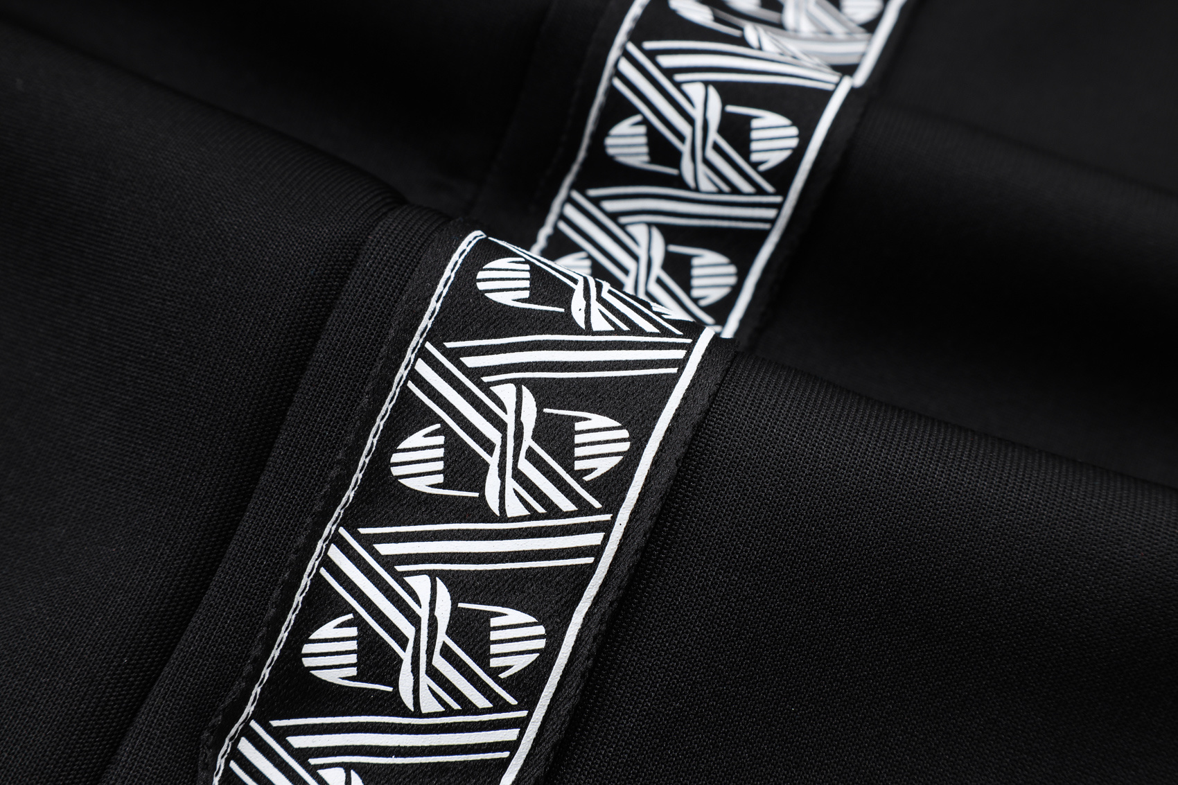 26-27 Manchester City Black Jacket Suit - Image 8